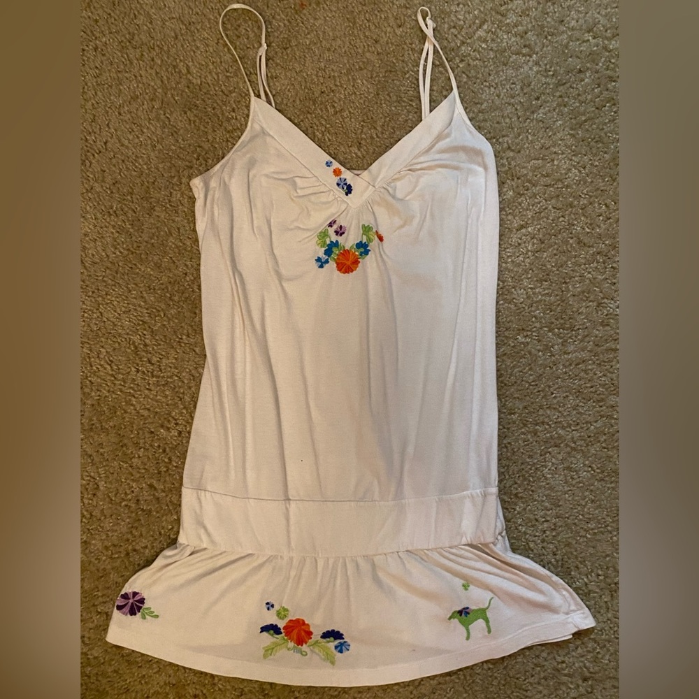 Victorias Secret Pink white nighty appliqué flowers, dog. Adjustable straps  S